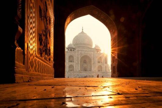 Sunrise Taj Mahal And Agra Tour By Car