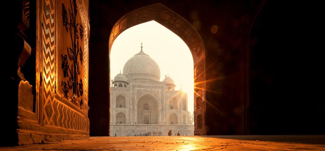 Sunrise Taj Mahal And Agra Tour By Car